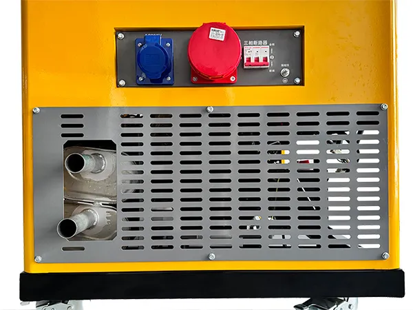 Genset Bensin Senyap Dengan Pendingin Air (4 Silinder)
